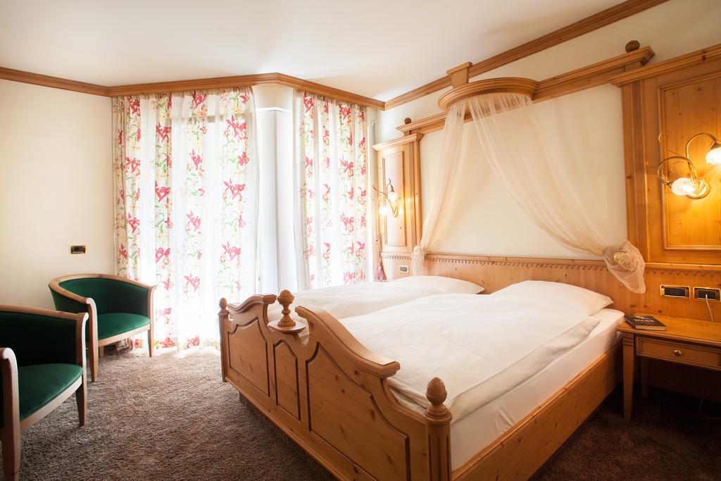 Hotel Comfort Erica Dolomiti Val D'Adige Salorno Luaran gambar