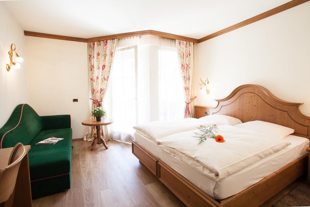 Hotel Comfort Erica Dolomiti Val D'Adige Salorno Bilik gambar