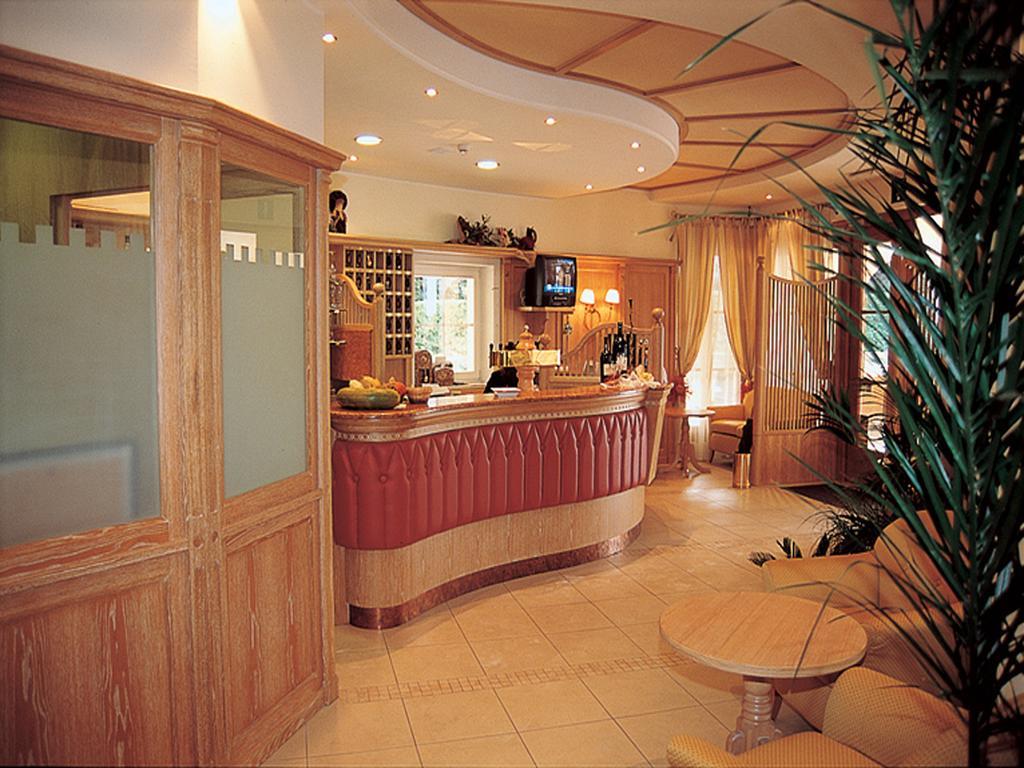 Hotel Comfort Erica Dolomiti Val D'Adige Salorno Luaran gambar